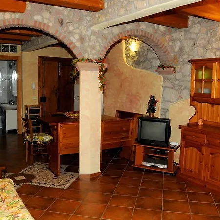 Κατάλυμα σε φάρμα Su'e Lentu *