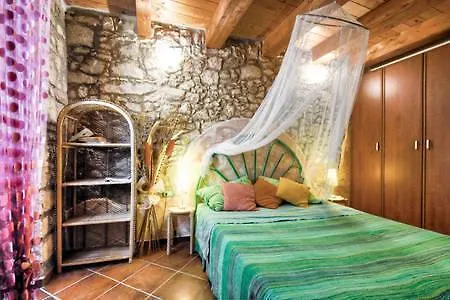 Su'e Lentu Фермерский дом